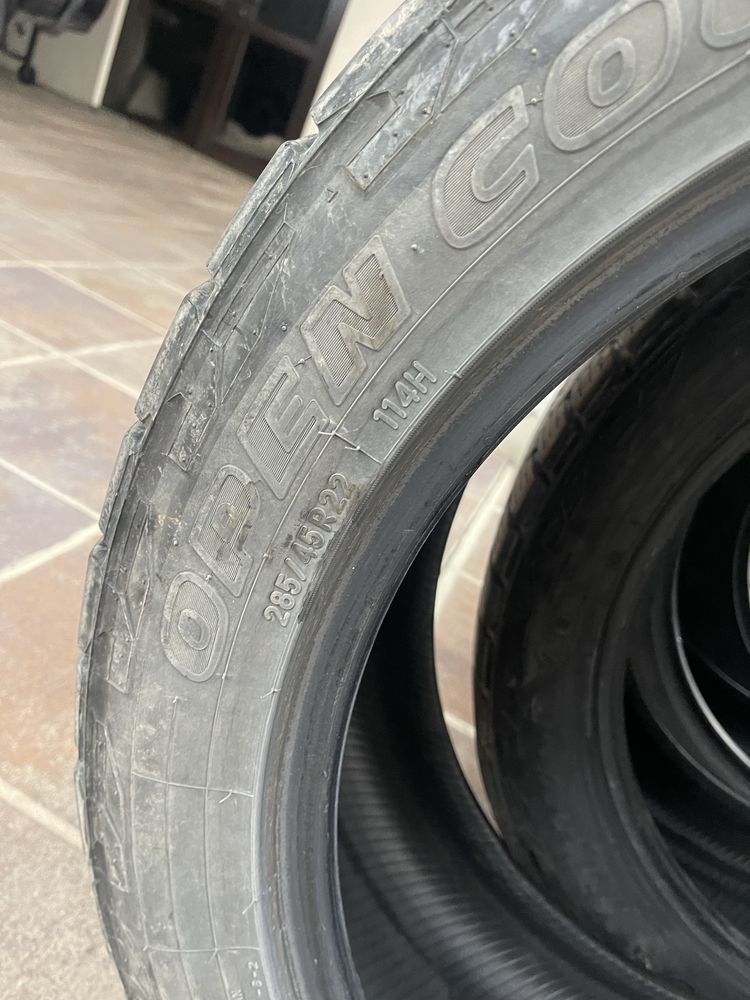 Toyo Tires 285/45/22