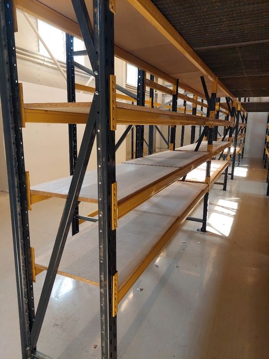 Rafturi metalice profesionale