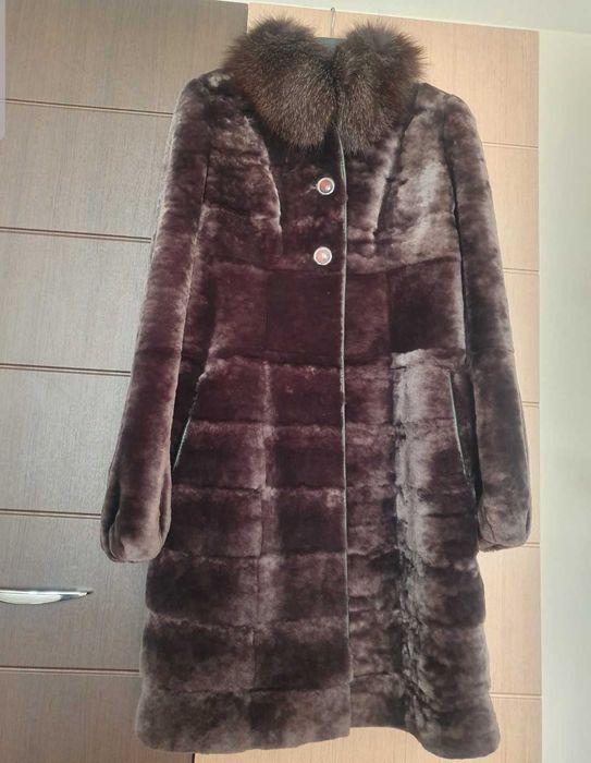 Елегантно дамско палто