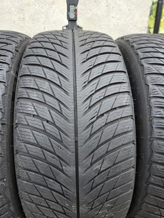 Vând patru anvelope de iarna michelin pilot alpin 5. 225 40 18  2721