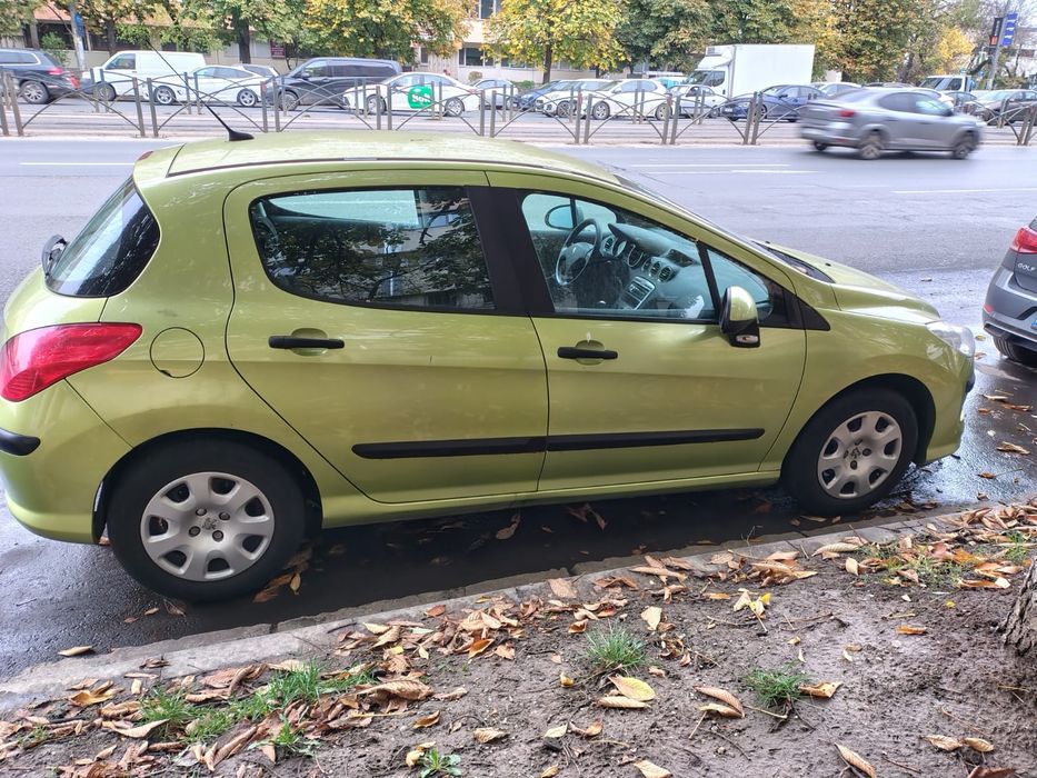 Peugeot 308 1,4 benzina stare nouă
