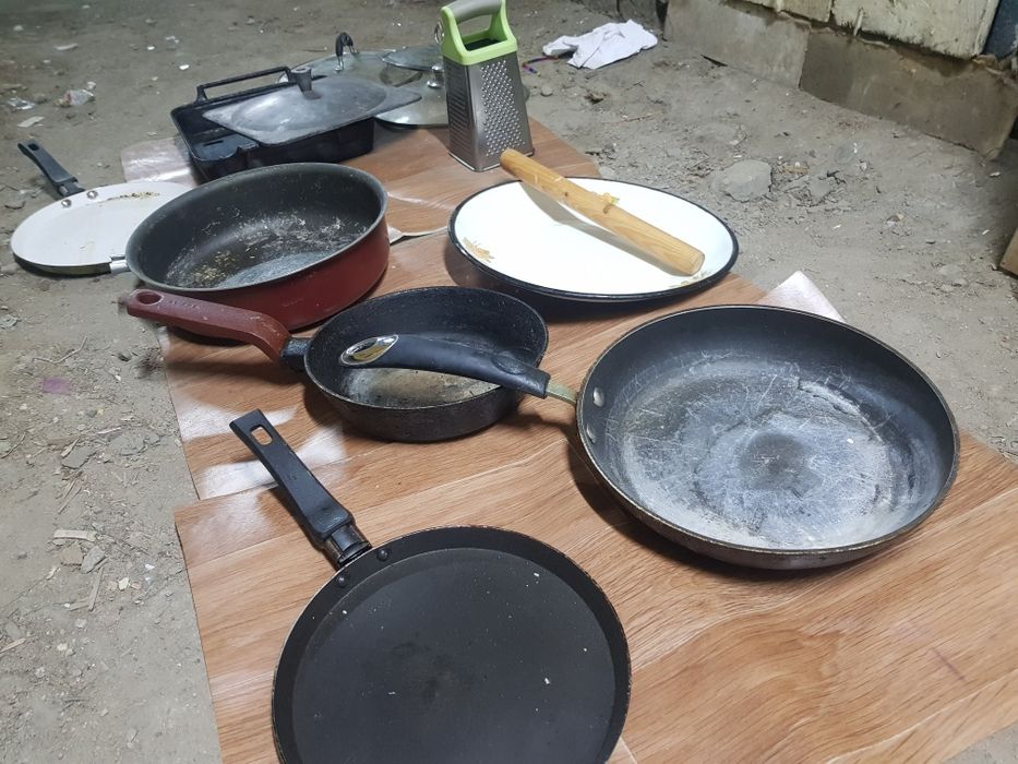 Продам казанчики сковородки доски тёрку и т.д