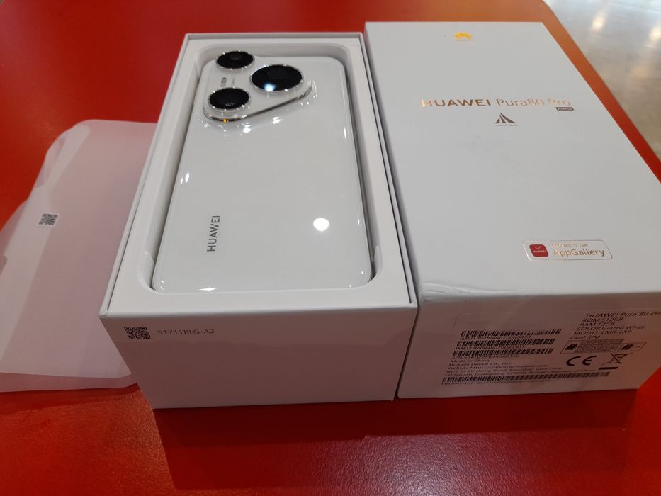 Vand /Schimb Huawei Pura 80 Pro model Glazed White 512 Gb 12 Gb ca nou