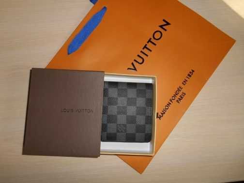 Portofel pentru bărbați Louis Vuitton. Franta 869