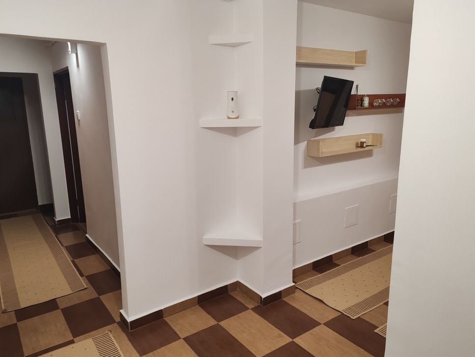 Închiriez apartament  regim hotelier