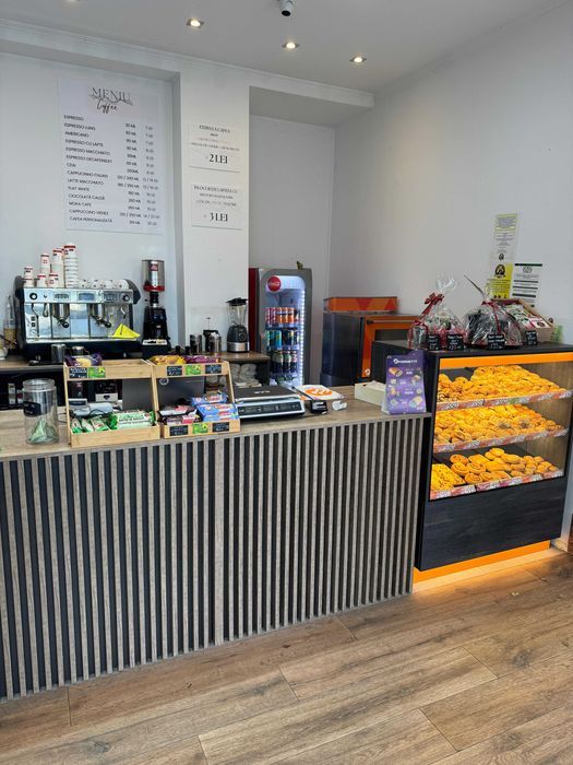 Vand afacere, cafenea + franciza Fornetti, profitabila si functionala