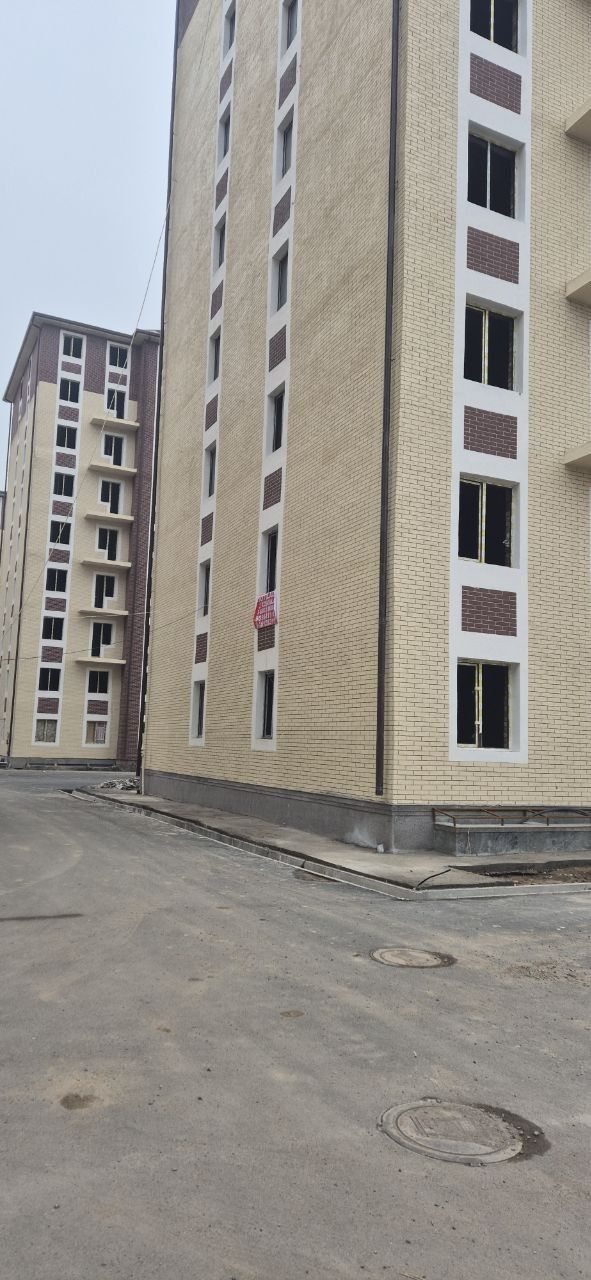Bek baraka dom 
Zangata rayon 
3 kom 
2 etaj 
66kv 
Narxi 52 000
Zanga