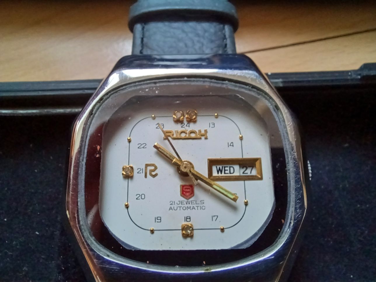 RICOH Автоматичен Часовник с Диаманти 1980те