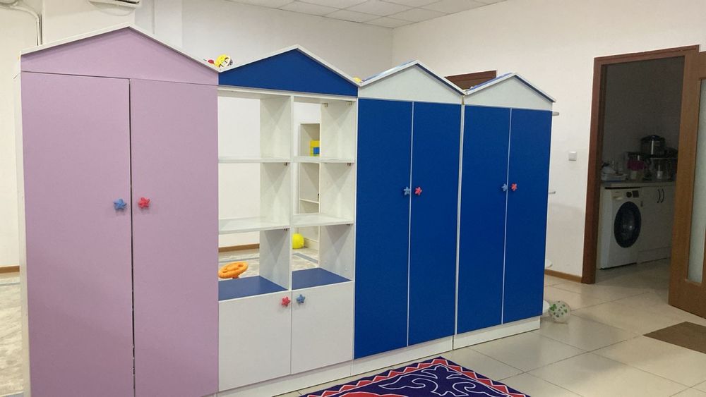 Мебель балабақшаға. Шкаф, стул, вешалка, парта и т.д