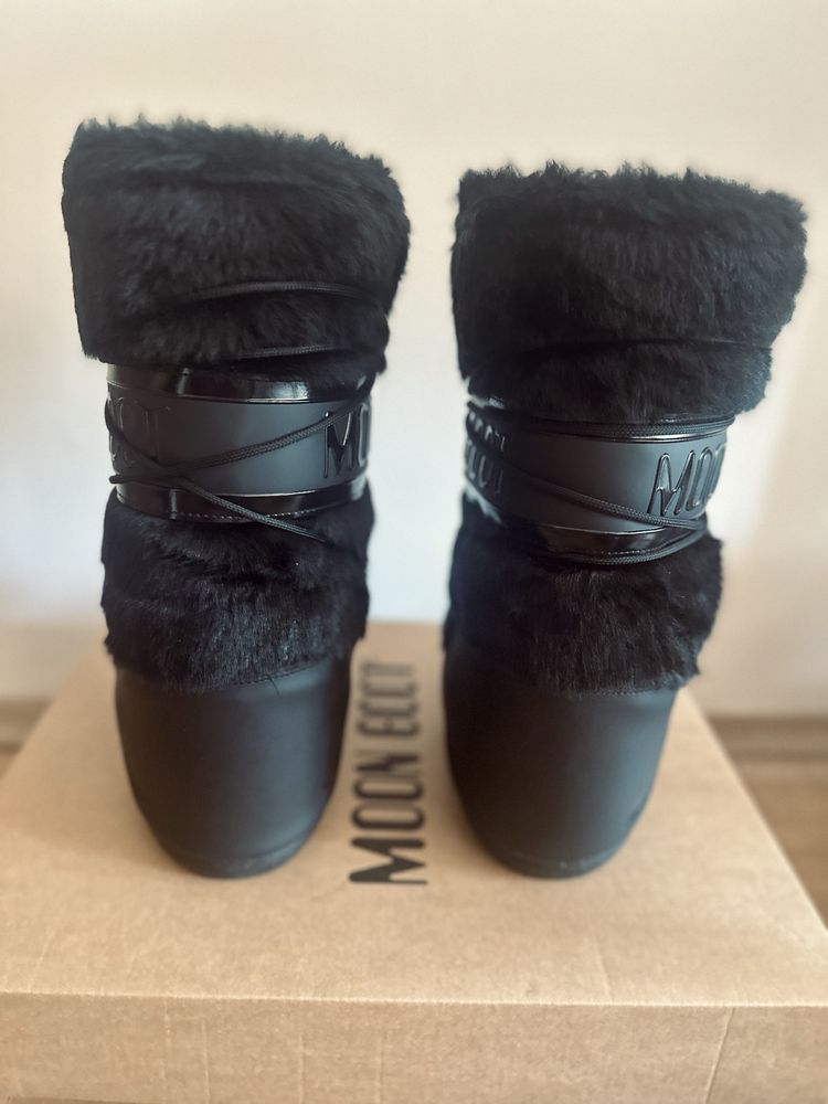 Нови апрески Moon Boot