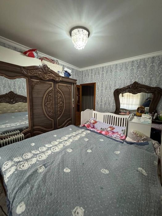 Юнус абад 19 квартале продаётся квартира в керамзитном доме 3 комнаты