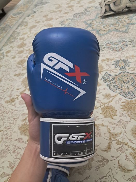 Боксёрские перчатки