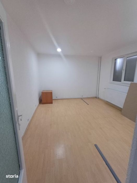 Spațiu Comercial | Eroii Revoluției