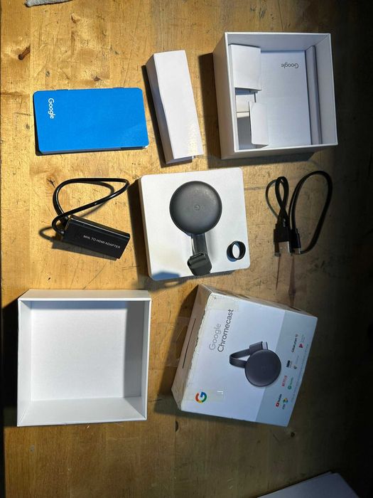 NOU Google chromecast 3 original la cutie