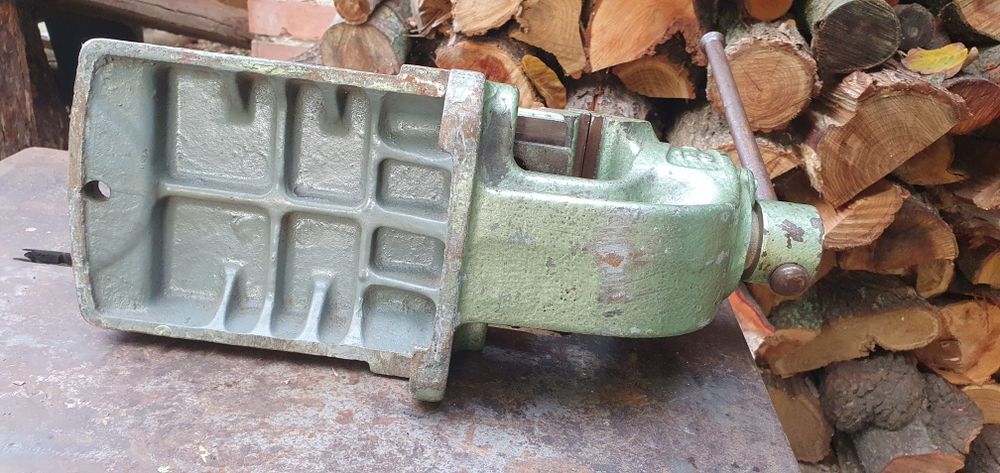 Менгеме LEINEN E 125 произведено в    Швейцария