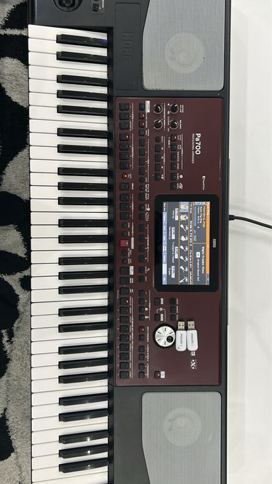 Korg pa 700 използвана в Църква