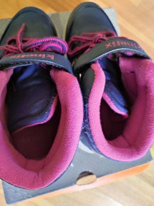 Детски боти и ботуши