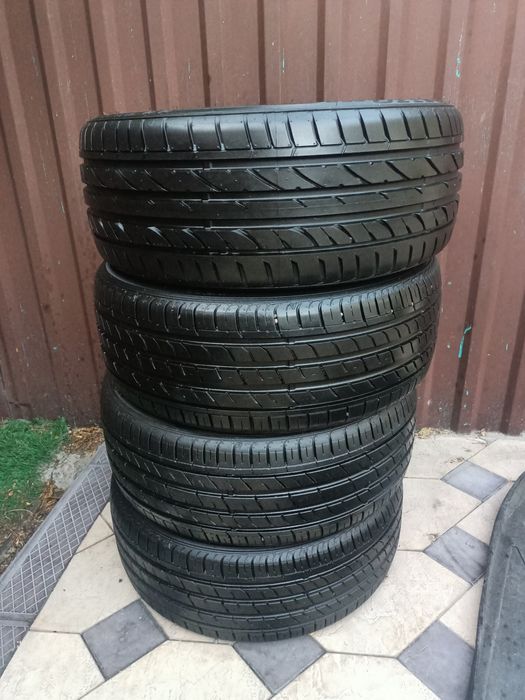 Продам шины в идеальном состоянии .