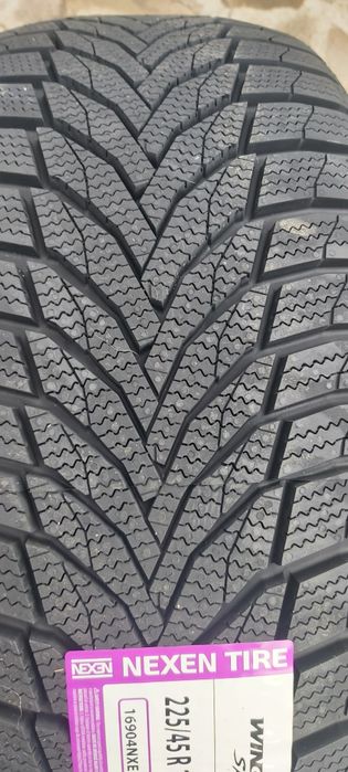 Гуми  NEXEN зимни. 4броя   225/45/18