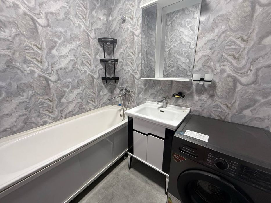 Продаётся 2 комнатная на Карасу