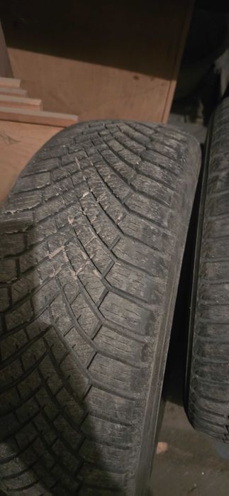 Зимни гуми Yokohama bluearth winter v906