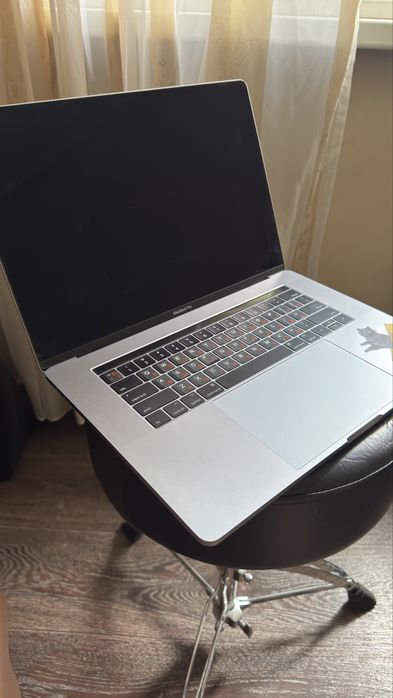 MacBook Pro 15” 2017 (с Тач баром)