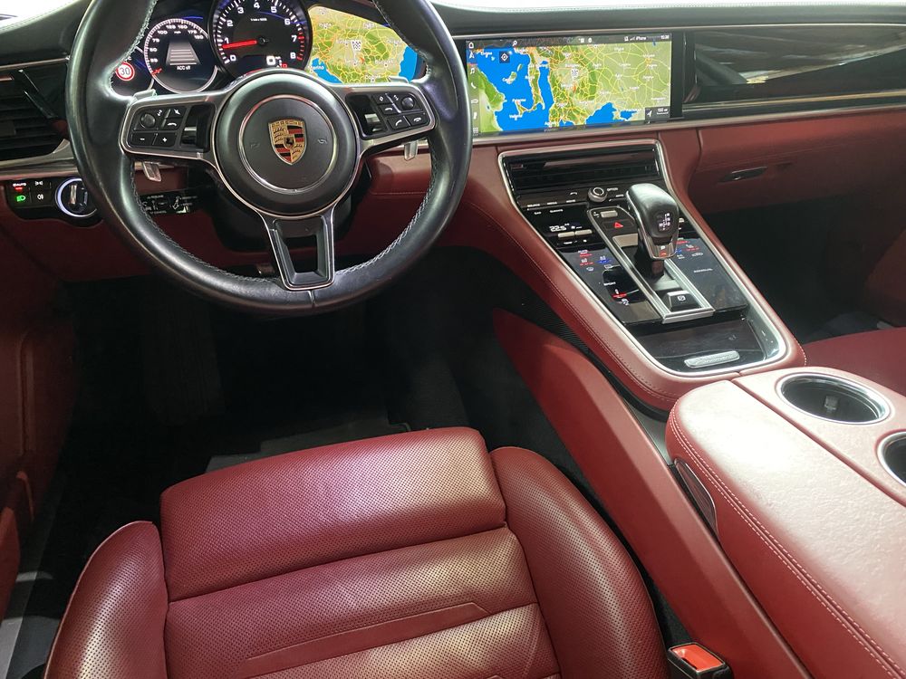 PORSCHE Panamera Turismo 4S