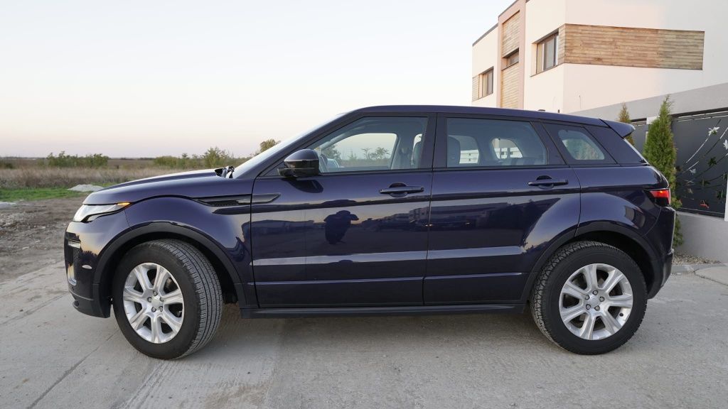 Range Rover Evoque R line