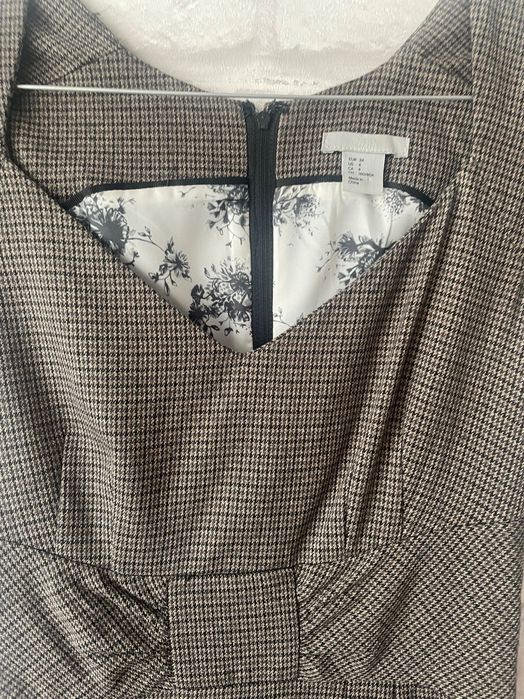 Елегантна рокля H&M в перфектно състояние