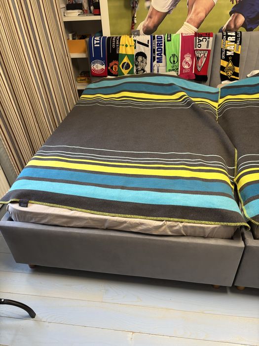 Кровати с матрасами