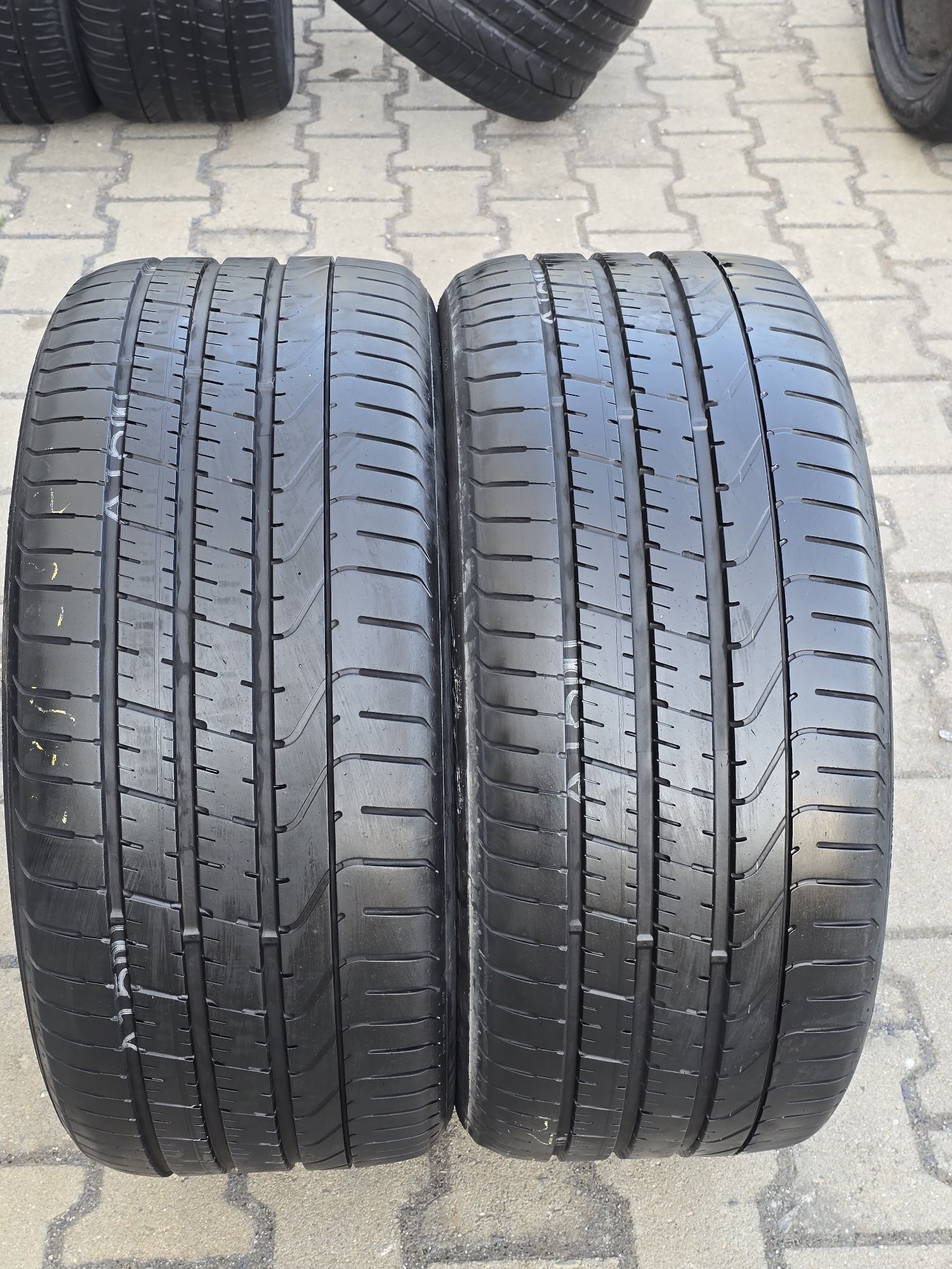 275 35 20 Pirelli