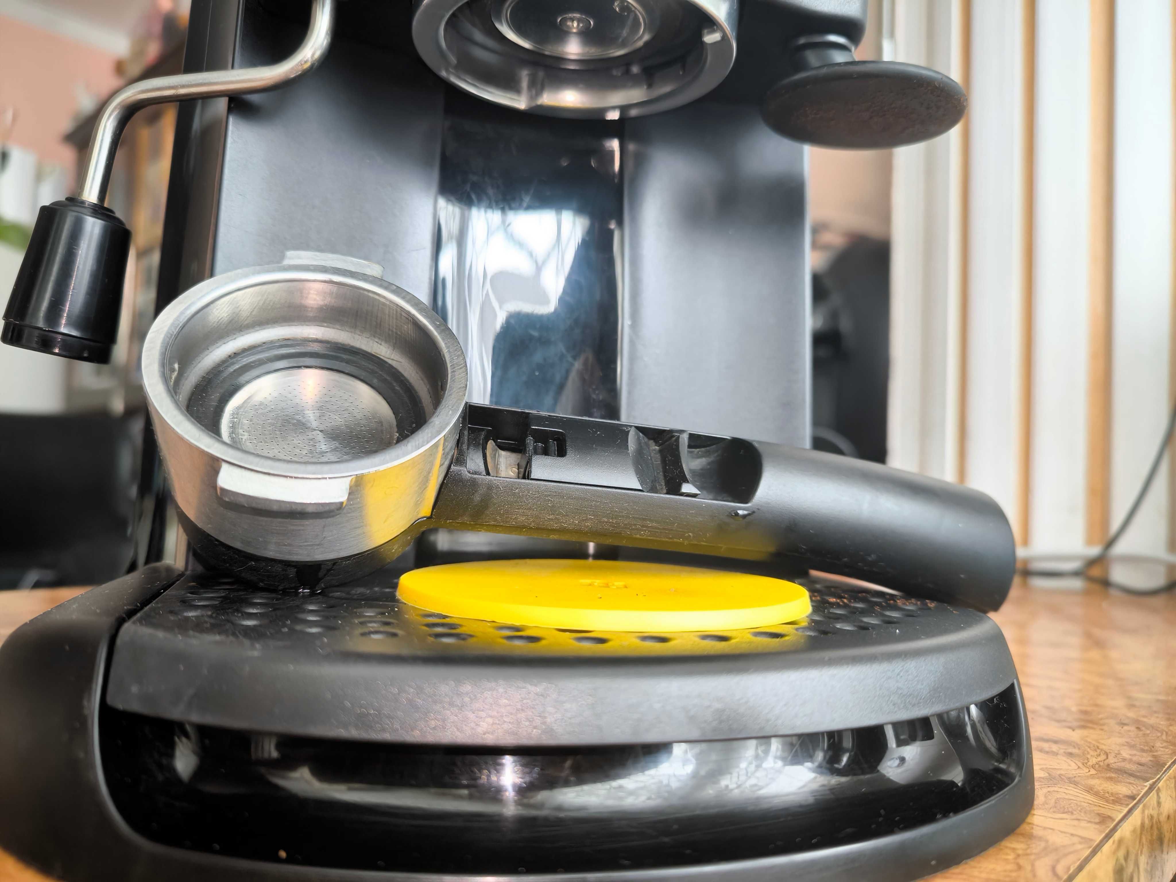 Кафемашина Delonghi EC 220 CD
