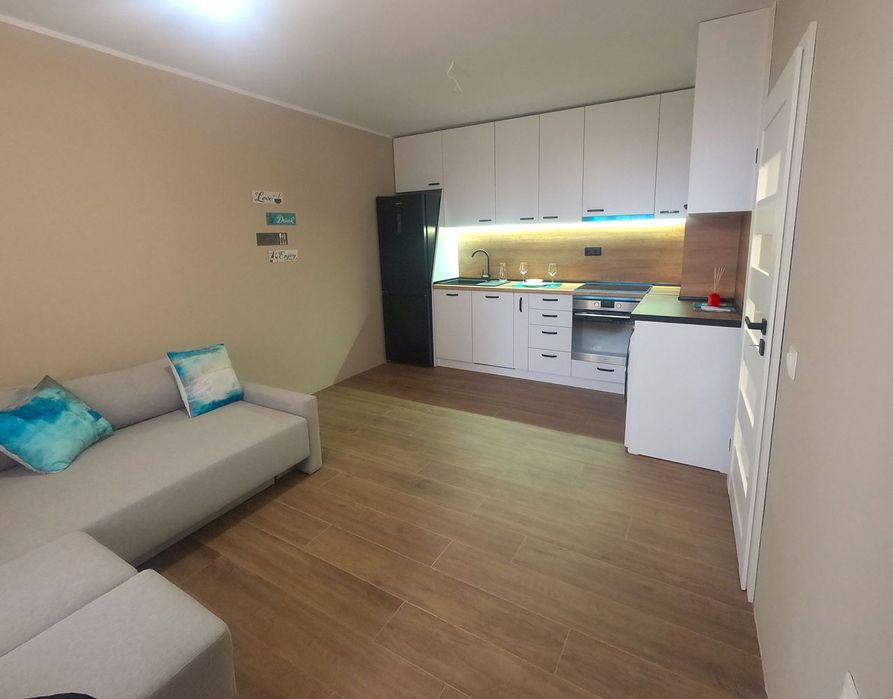 Дава се под наем Двустаен апартамент в София, Връбница 1 - 65 кв.м за 600 € - Снимка #1