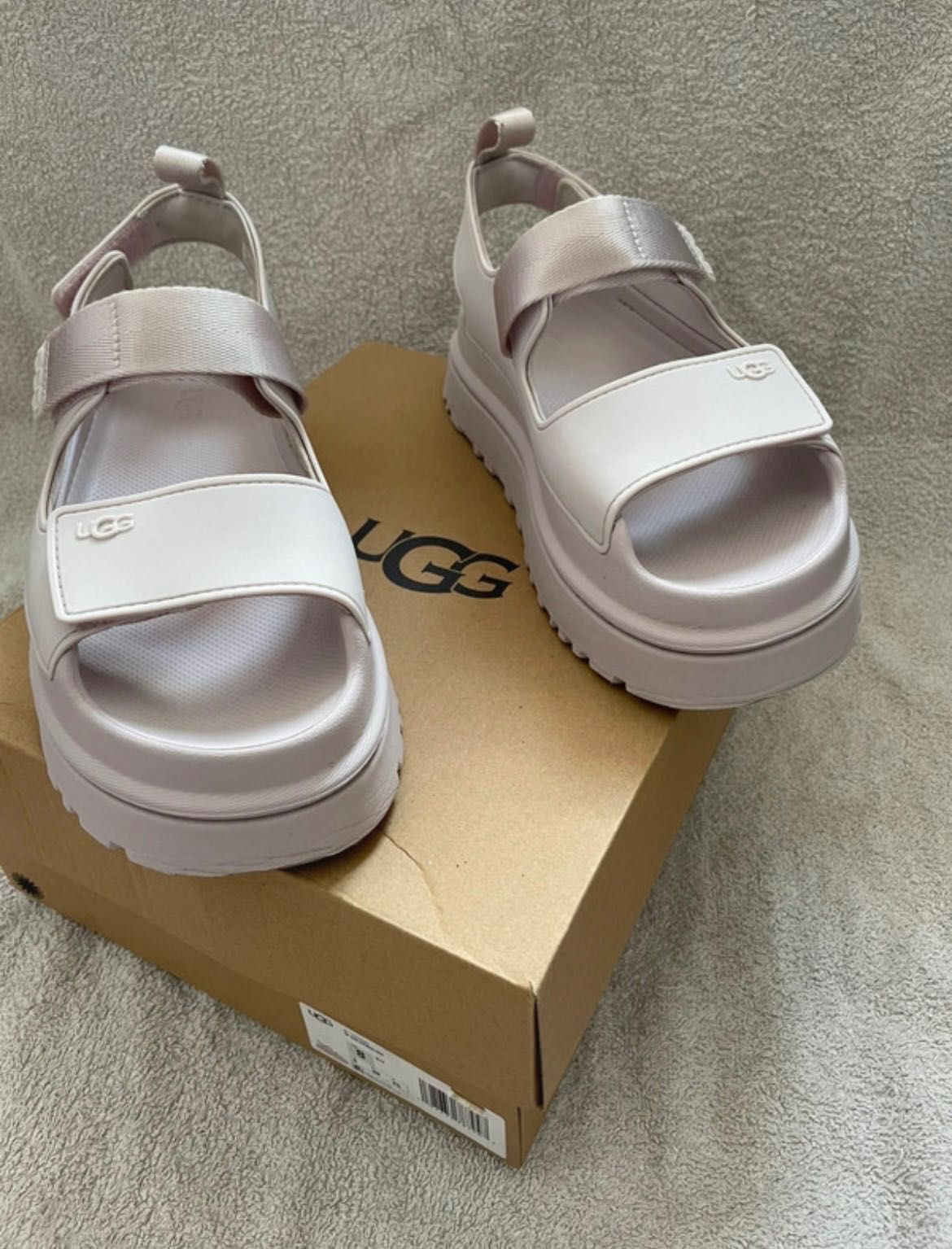 Sandale Ugg Goldenglow (roz)