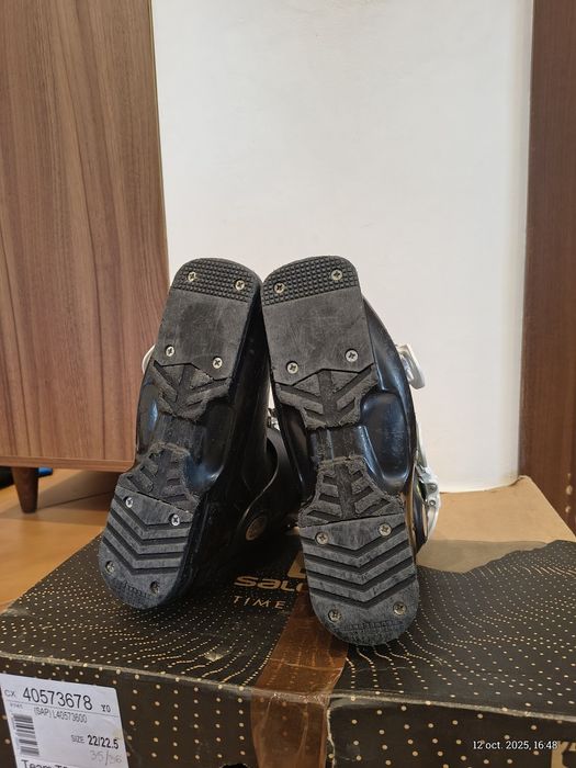 Clăpari Salomon T3 (22-22,5/35-36) preț 270 lei