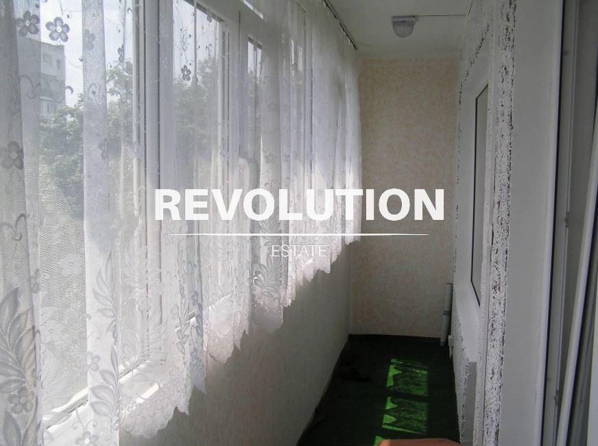 Продава се Тристаен апартамент в Варна, Левски - 83 кв.м за 1808 €/кв.м - Снимка #13