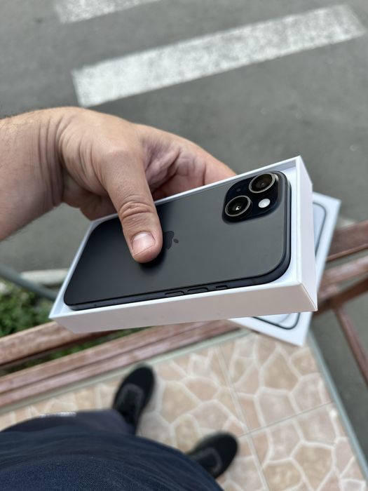 Iphone 15 Black 128 Gb neverlock 100% ca Nou