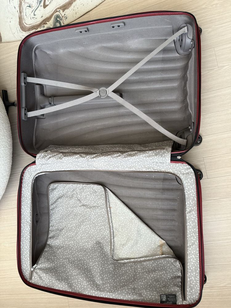 Продам чемодан samsonite