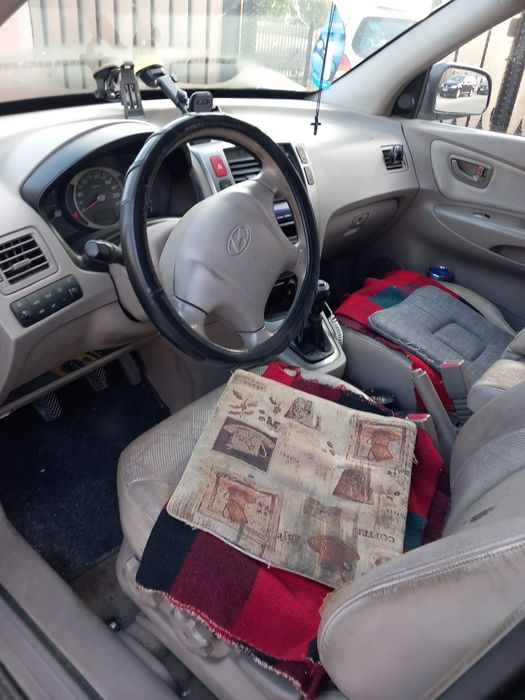Hyundai Tucson an 2006
