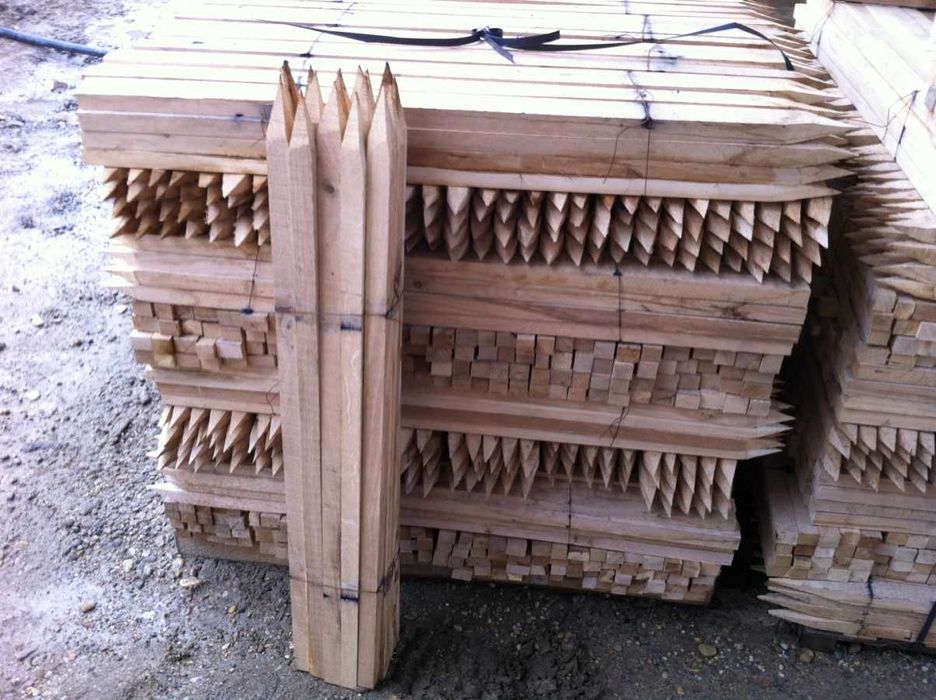 De vanzare araci lemn
