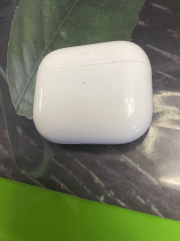 Кутия зя слушалки Aplle Airpods 3 GEN / A2566/станция/зарядно