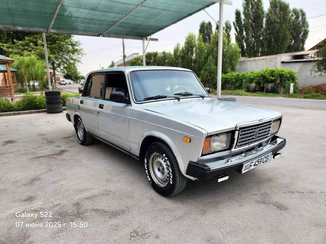 Baz 2107 Sotiladi