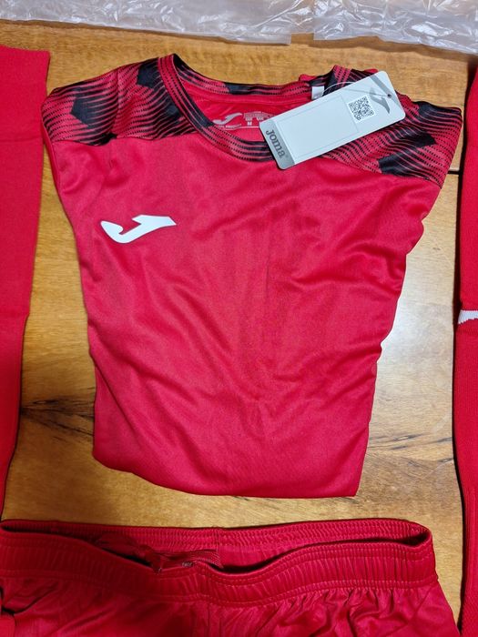 Vând tricou de portar Joma Zamora VIII - roşu (mânecă lungă)