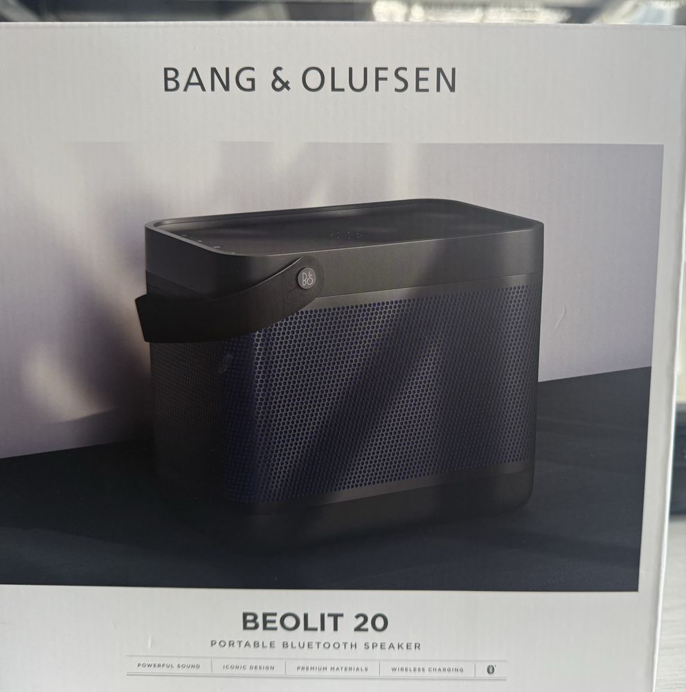 Продам портотивную колонку Bang Olufsen Beolit 20