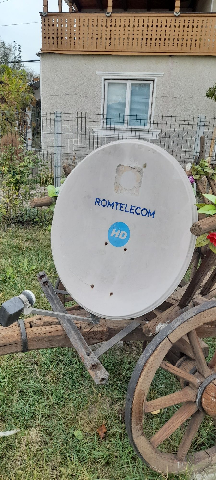 Antena  satelit   Romtelecom