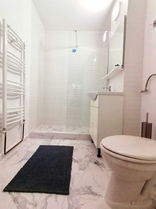 Cazare apartament regim hotelier Alba Iulia:2 camere+living - 6 locuri