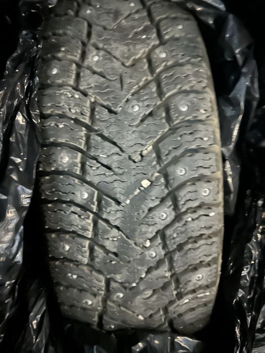 Продам зимние шины 185/60/15