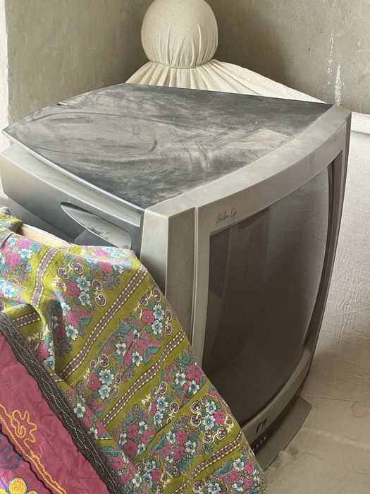 Televizor sotiladi LG