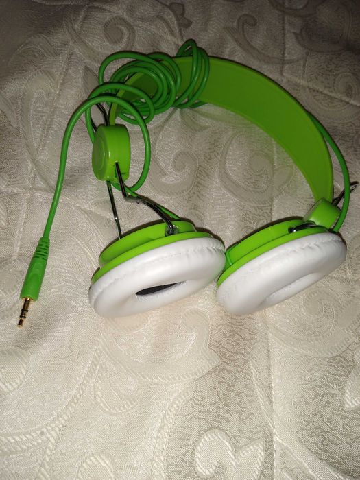 Căști computer , noi in cutie