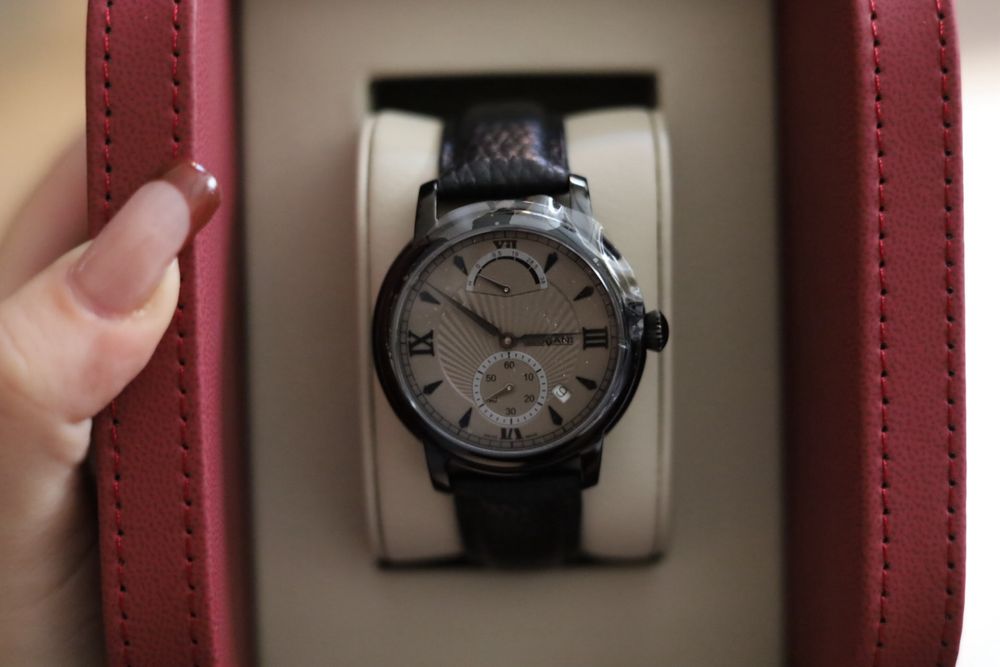 GEOVANI Швейцарски часовник